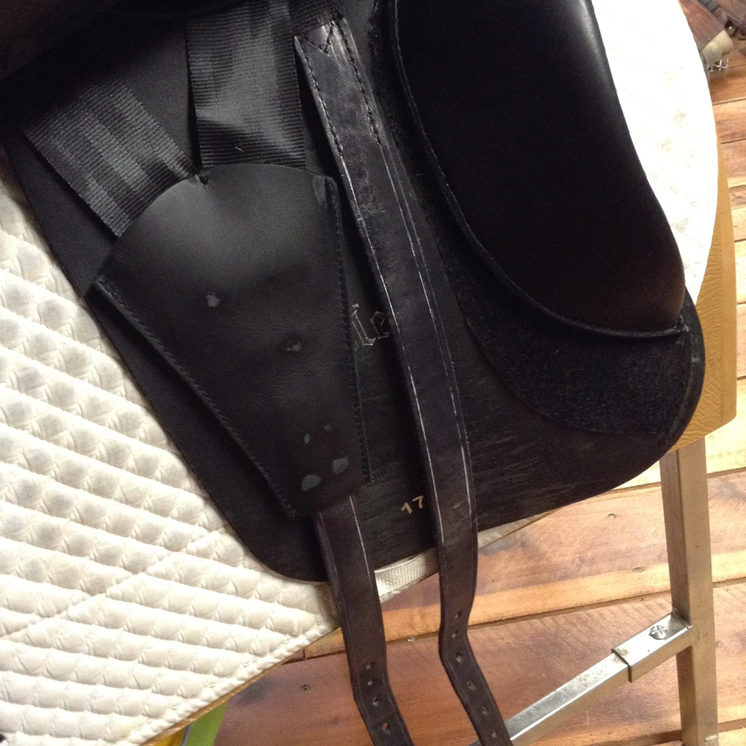 Kingsley Dressage Saddle -17.5" - SOLD - Image 6