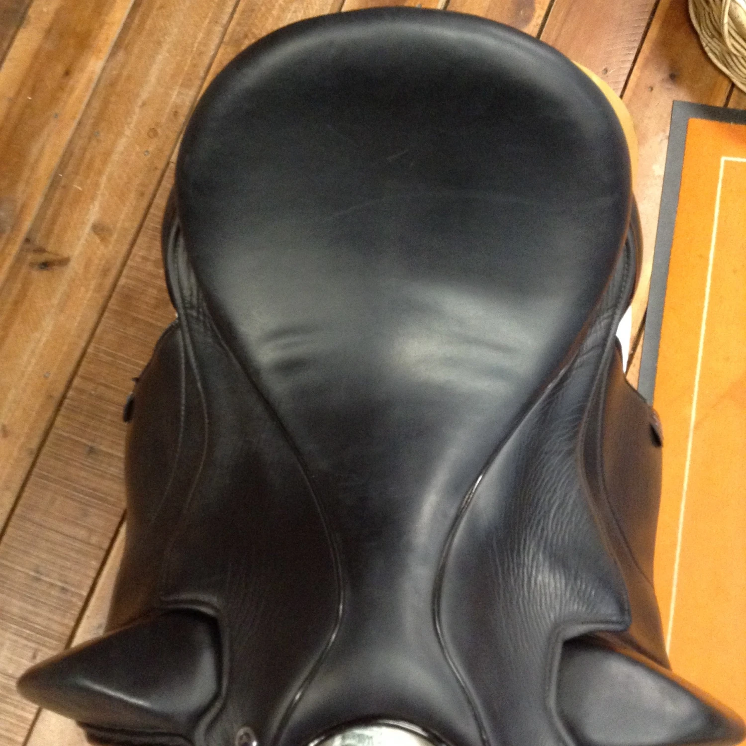 Tota Freedom Pro Dressage Saddle -18" - Image 3