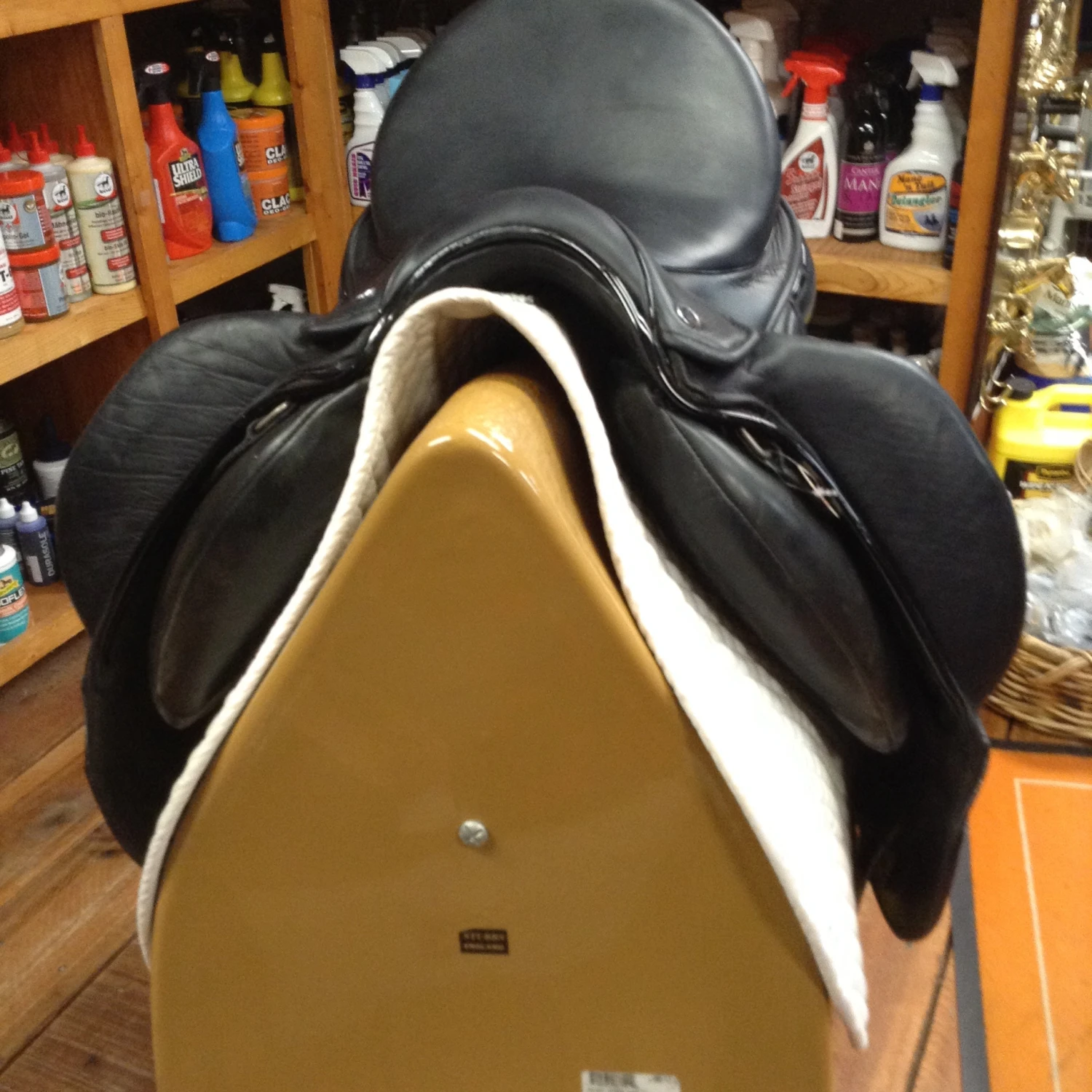 Tota Freedom Pro Dressage Saddle -18" - Image 4