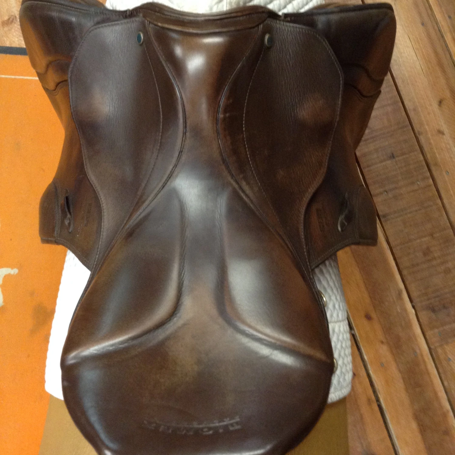 Stubben Roxane Jump Saddle - 17.5" - Image 2