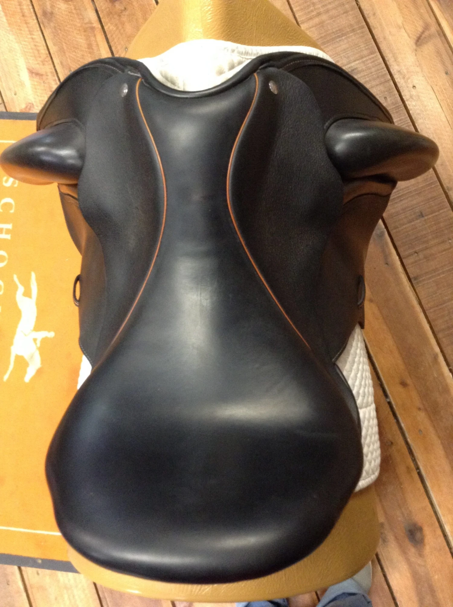 Custom Saddlery Wolfgang SoloII - 17.5” - Image 3