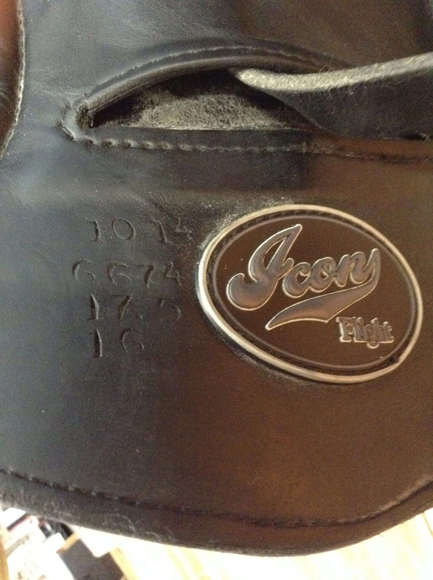 SOLD Custom Saddlery Icon Flight Dressage Saddle SOLD - Image 6