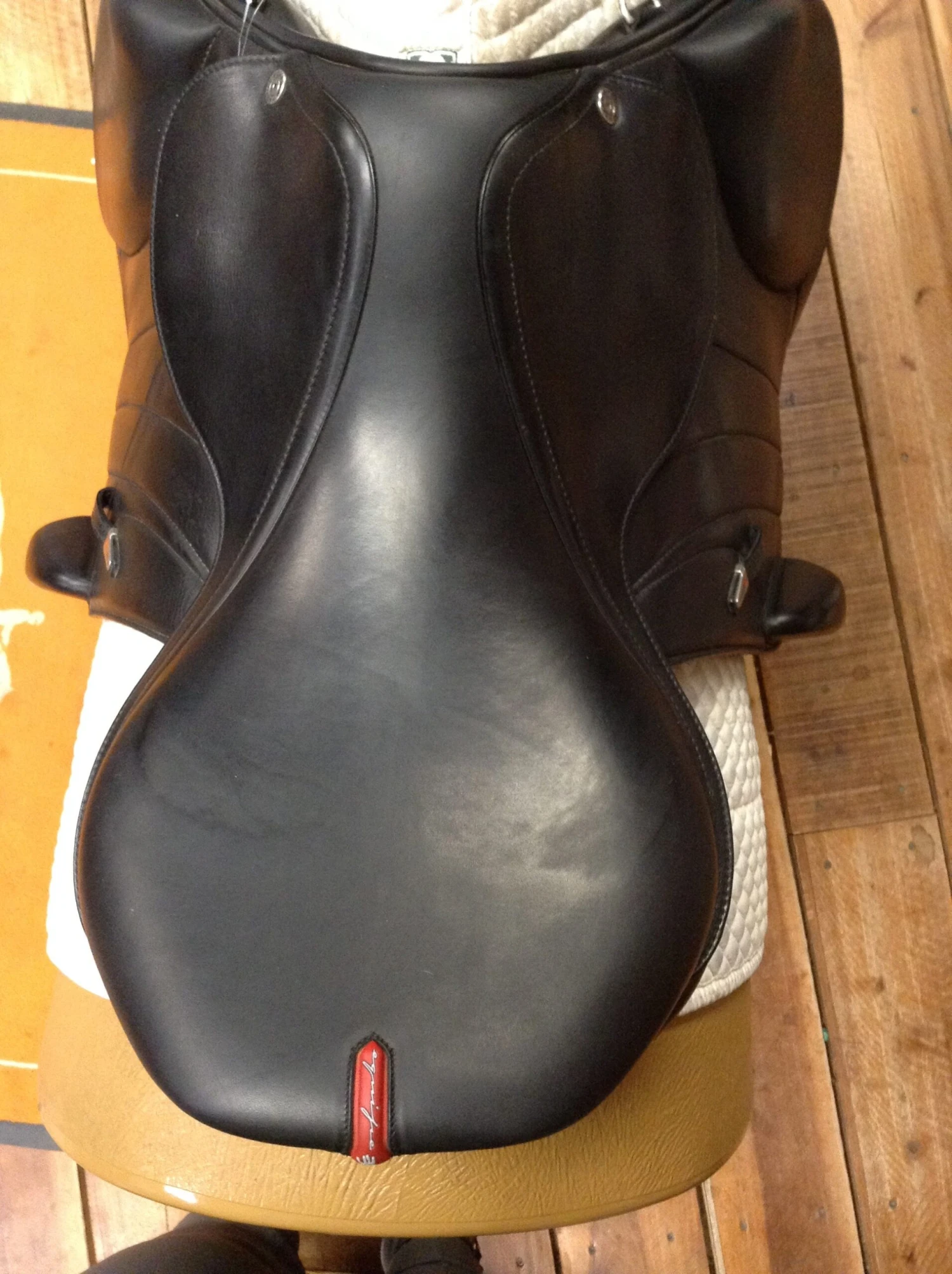 Equipe EK-26 Monoflap Jump Saddle- 17.5" - Image 5