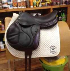 Devoucoux Chiberta Monoflap Jump Saddle- 17.5"