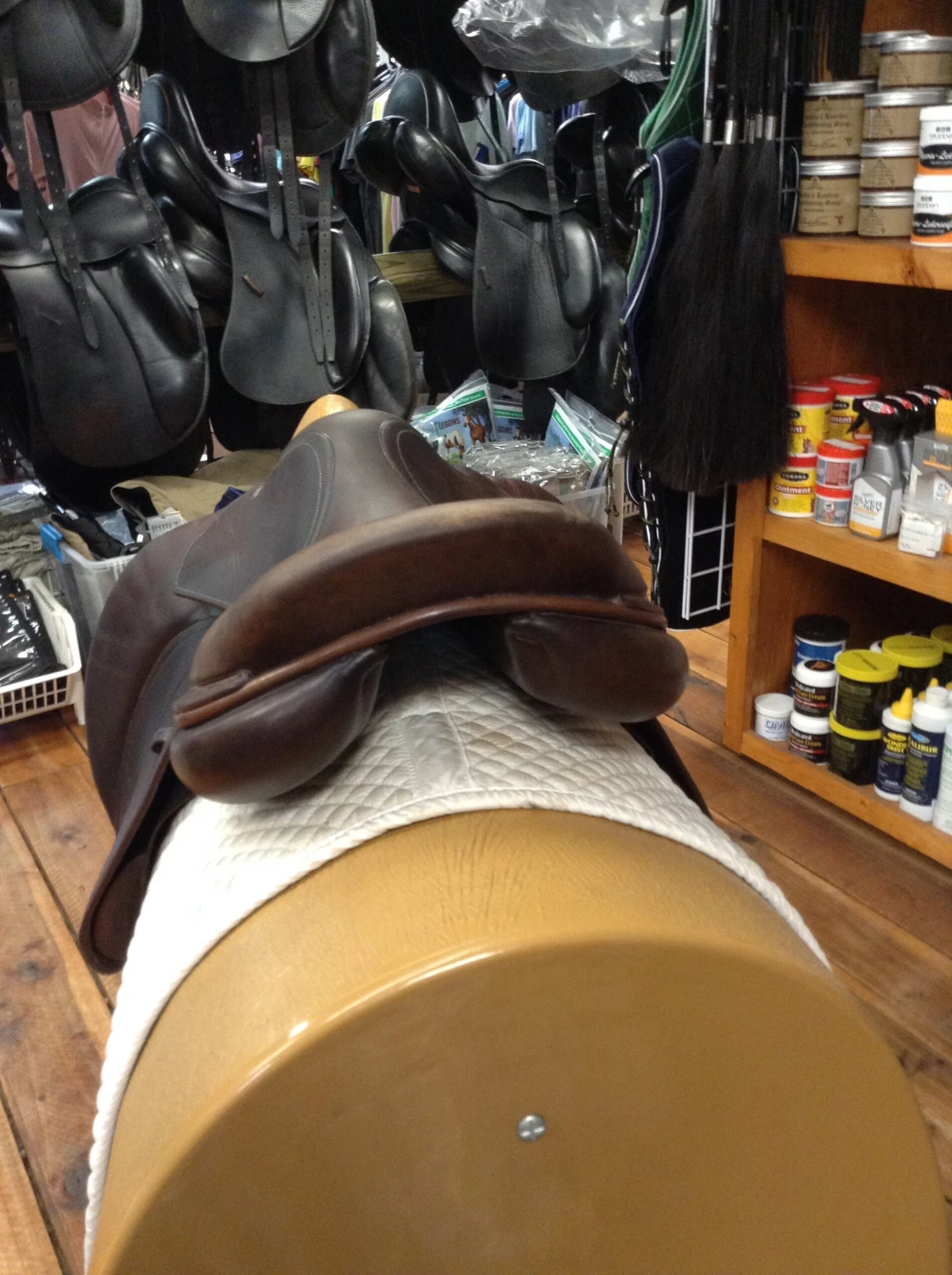 SOLD - Voltaire Palm Beach Jump Saddle 2017 - 17" - Image 2
