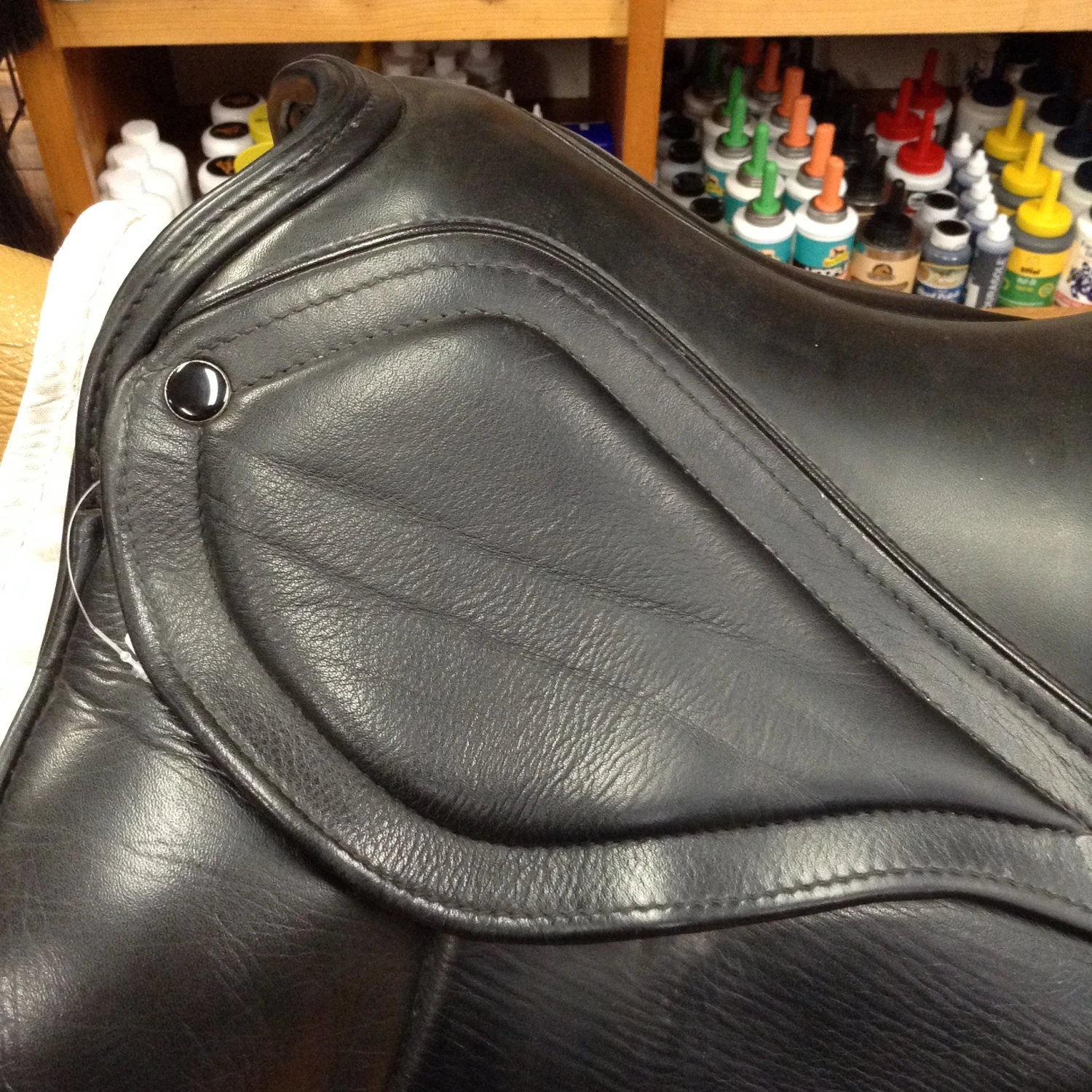 George Gullikson Dressage Saddle - 17.5" - Image 2